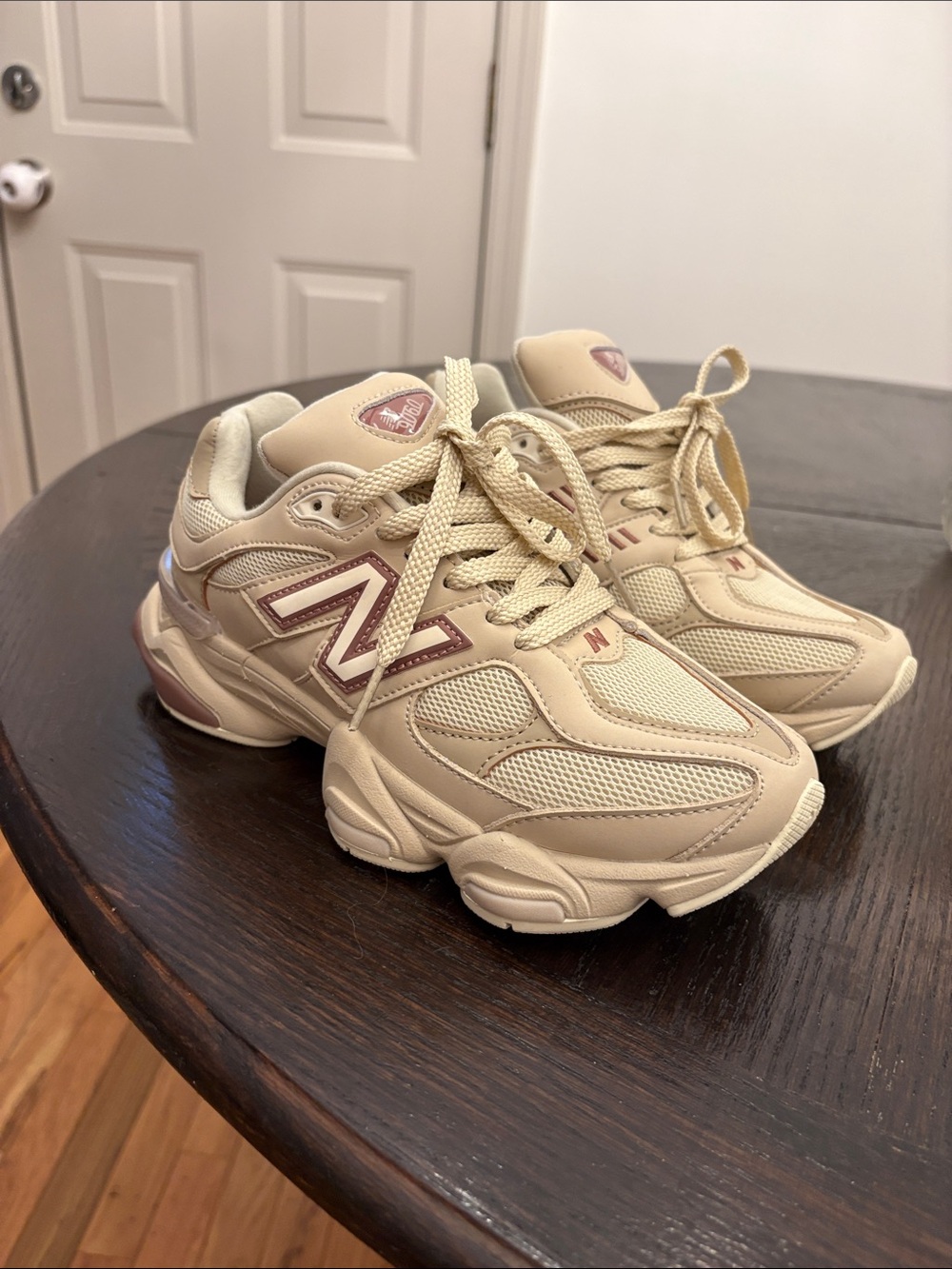 New Balance 9060 Bone Sparrow  W7.5